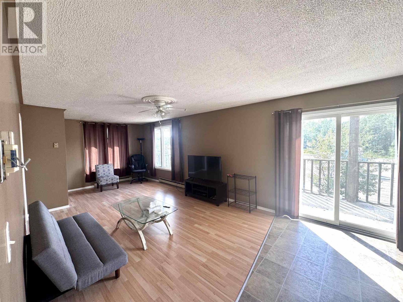 900 Green Lake RD - 3