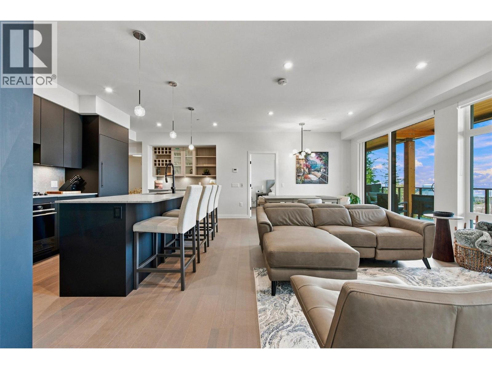9652 Benchland Drive, Lake Country