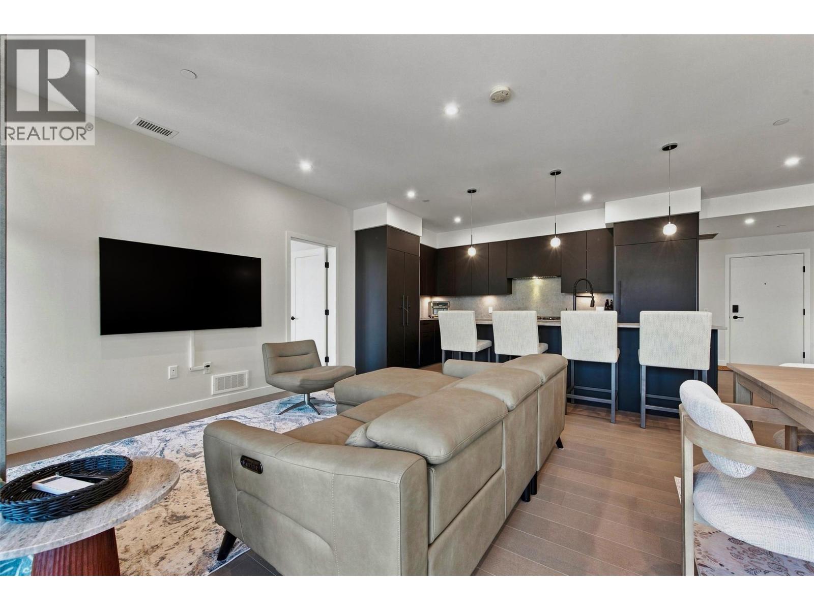 9652 Benchland Drive, Lake Country
