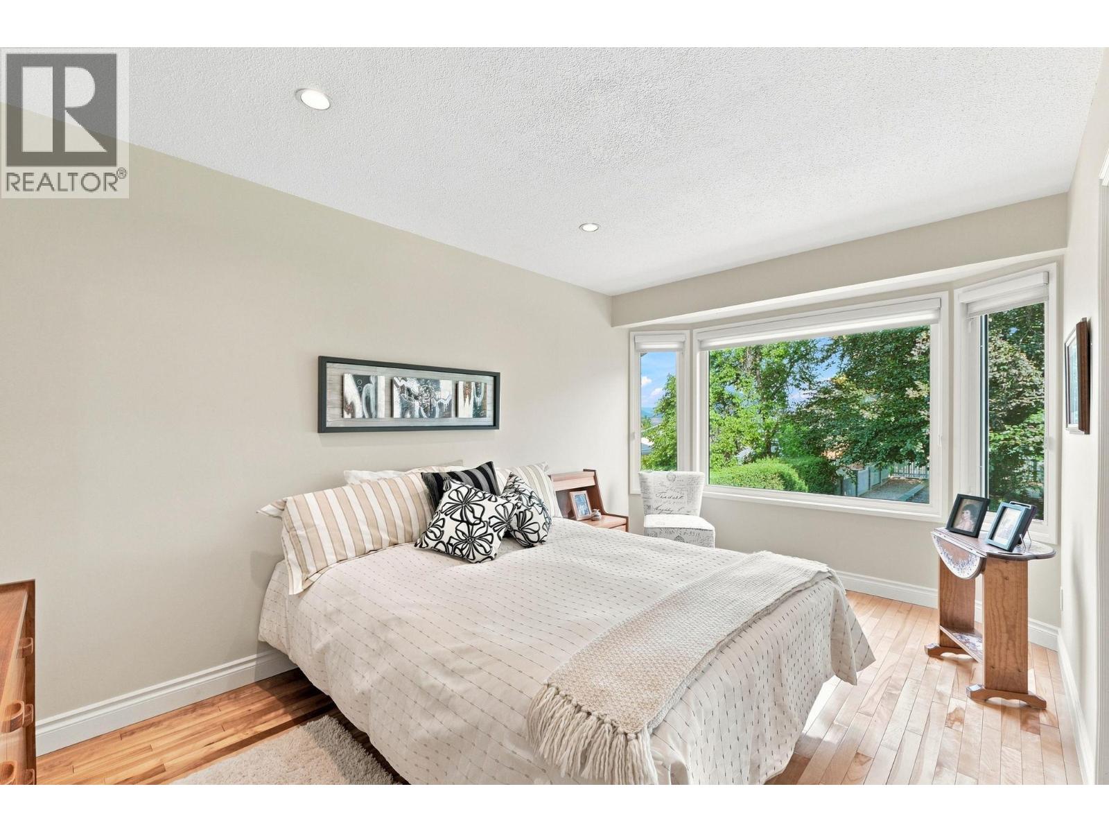  1555 Duncan Avenue East, Penticton