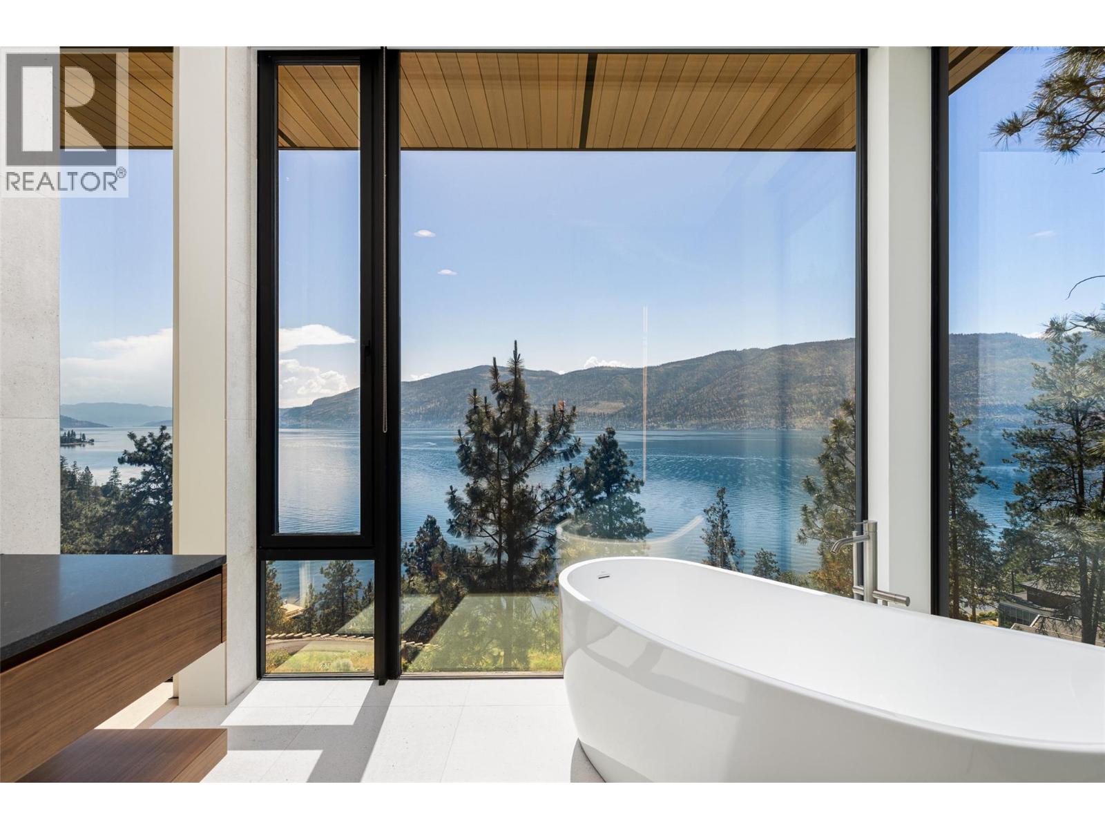 7650 Finch Road, Lake Country