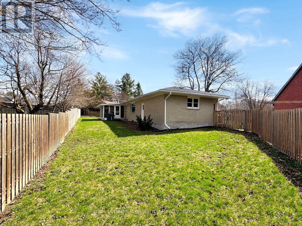 7 EASTWOOD PARK DRIVE - 3