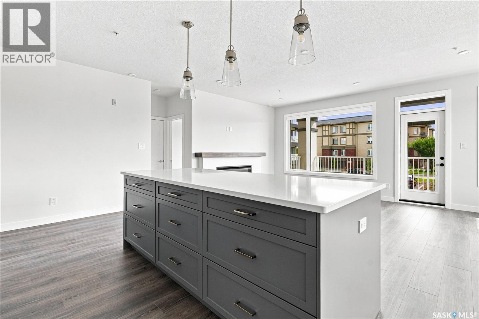 #216 3589 Evans COURT - Image 4