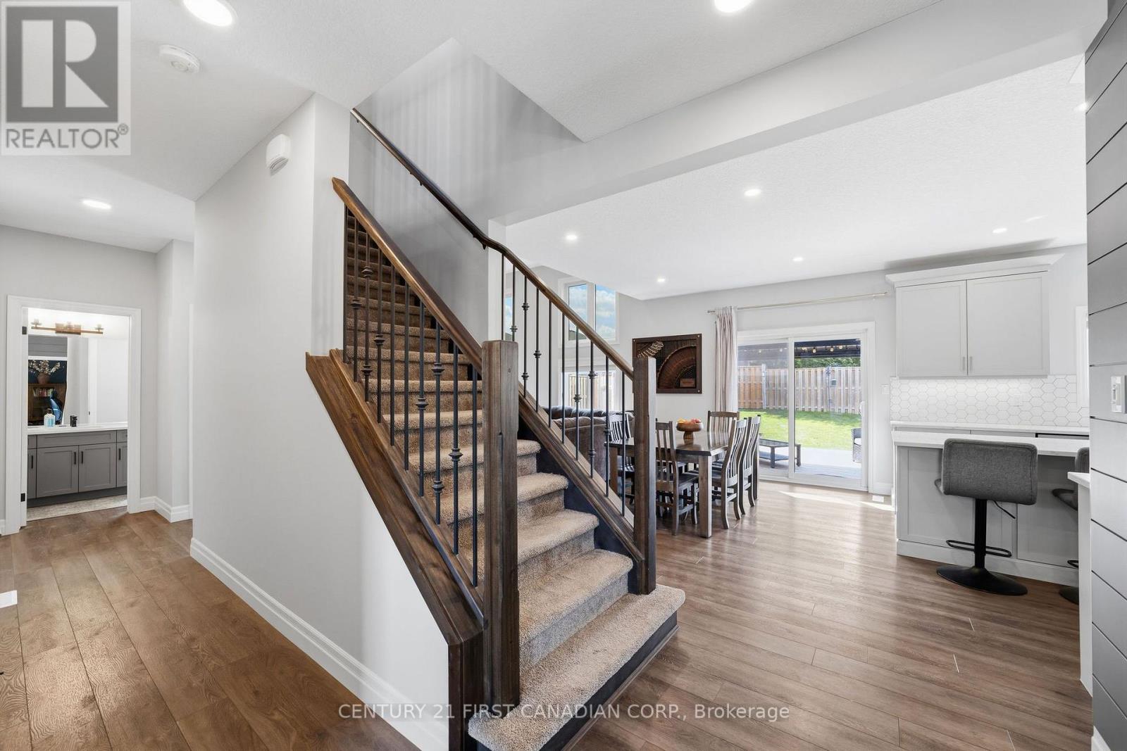 5 HARDY COURT - Image 8