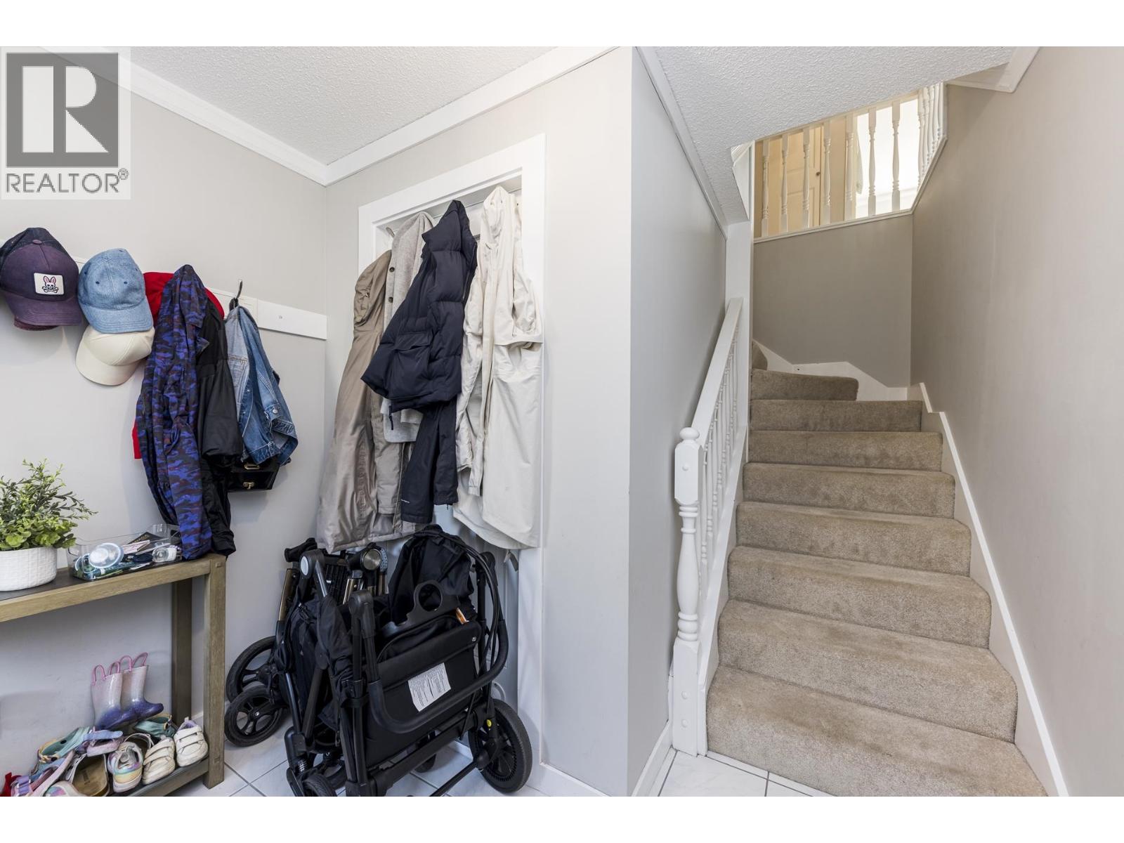 3466 UPTON ROAD, North Vancouver