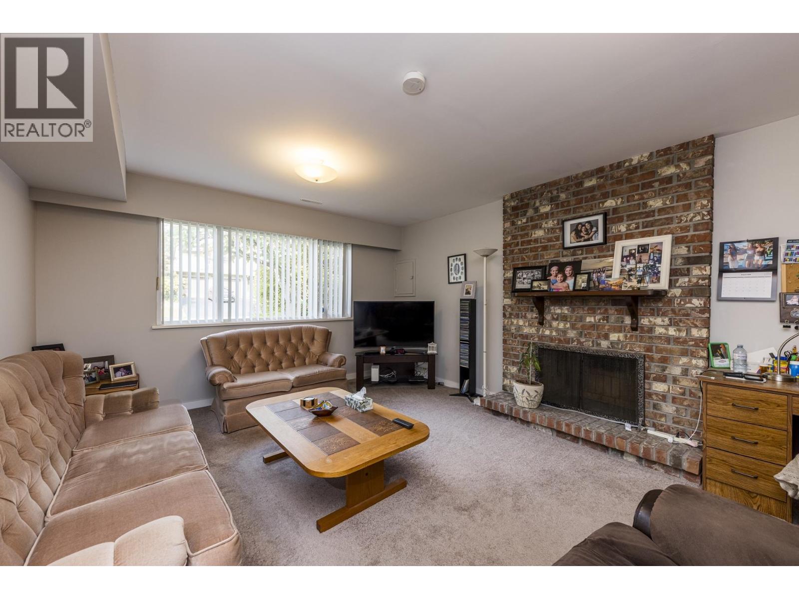 3466 UPTON ROAD, North Vancouver
