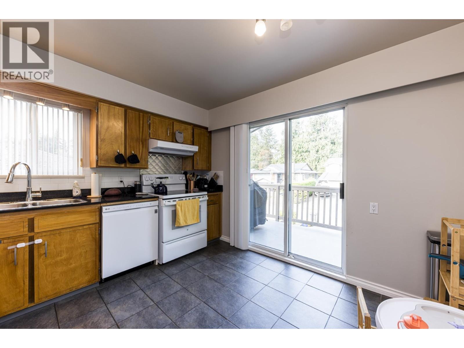 3466 UPTON ROAD, North Vancouver