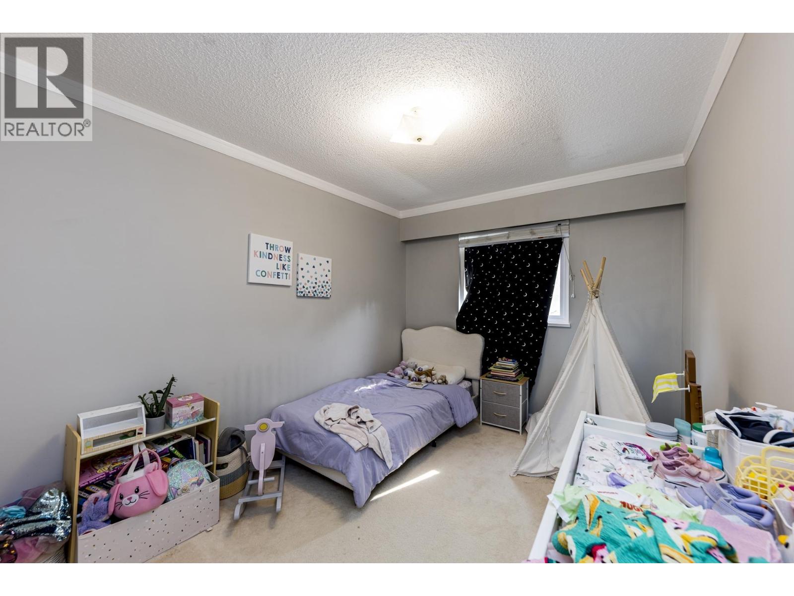 3466 UPTON ROAD, North Vancouver