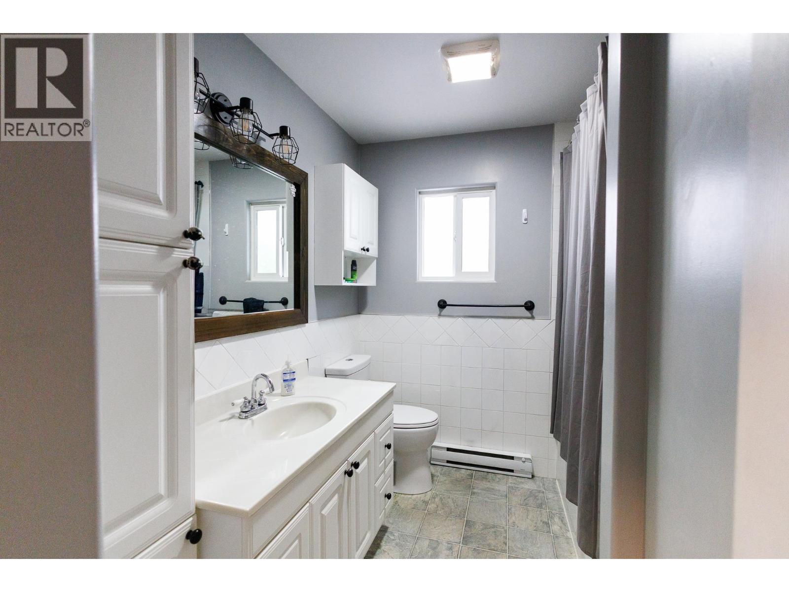 4922 SCOTT AVENUE - 9