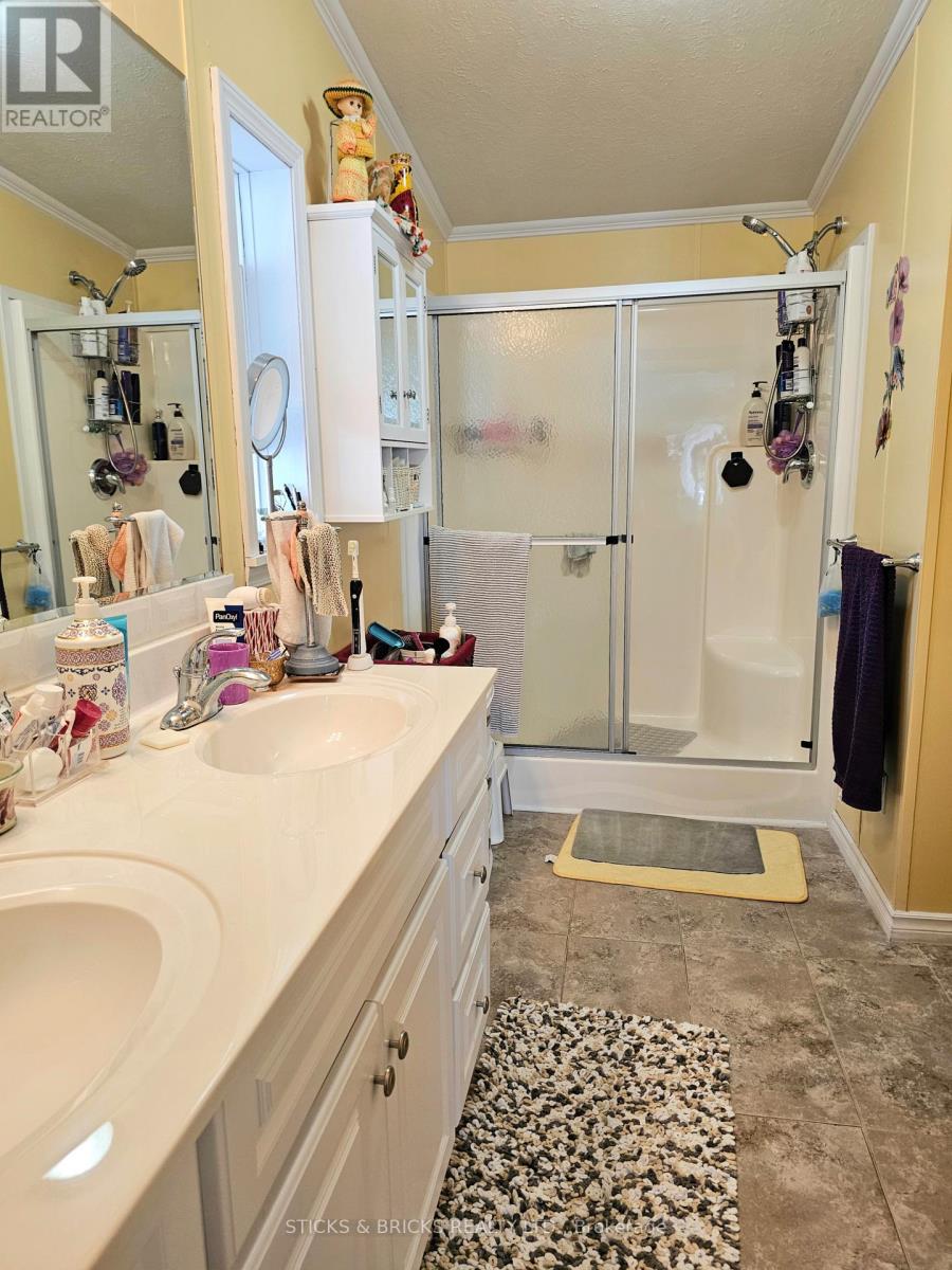 #392 3033 TOWNLINE ROAD - Image 11