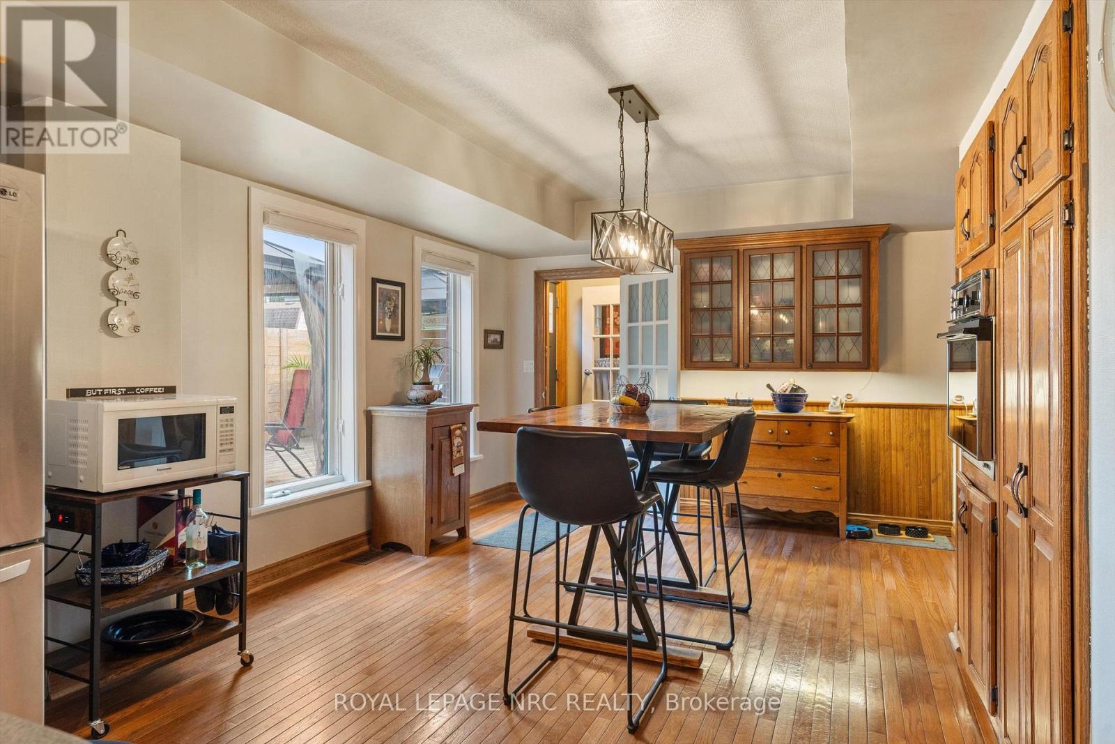 210 ONTARIO STREET - Image 10