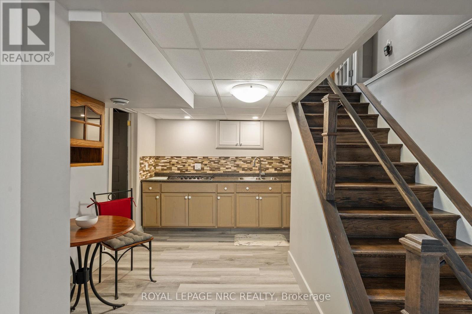 210 ONTARIO STREET - Image 27