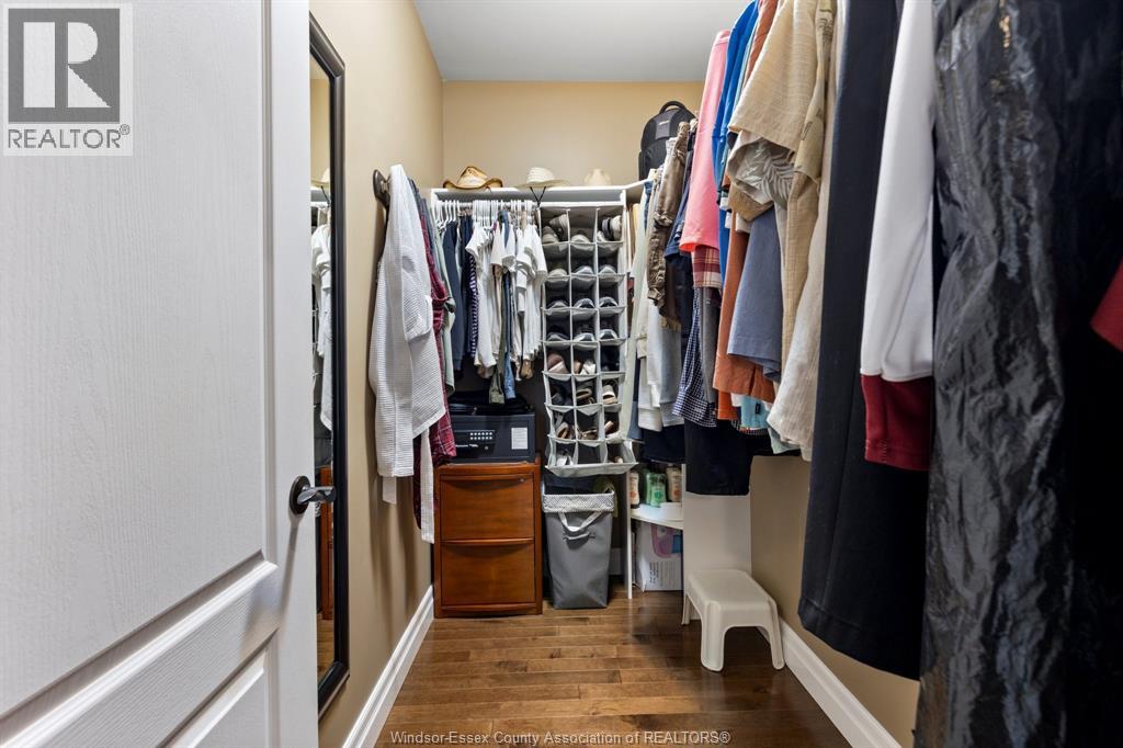 1360 LEGENDS LANE - 25