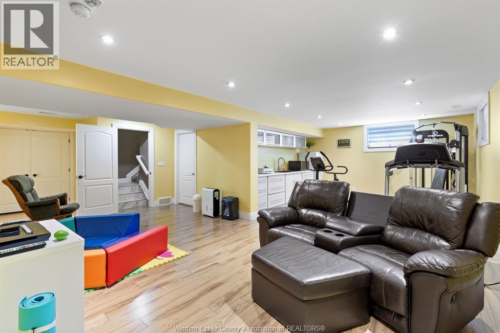 1360 LEGENDS LANE - 29