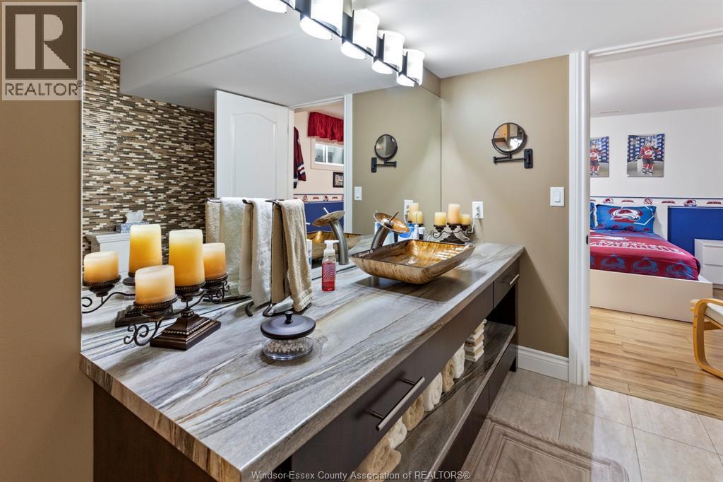 1360 LEGENDS LANE - 33