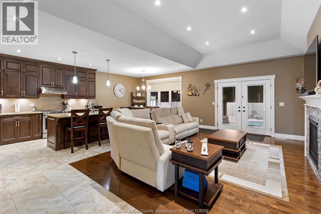 1360 LEGENDS LANE - 6