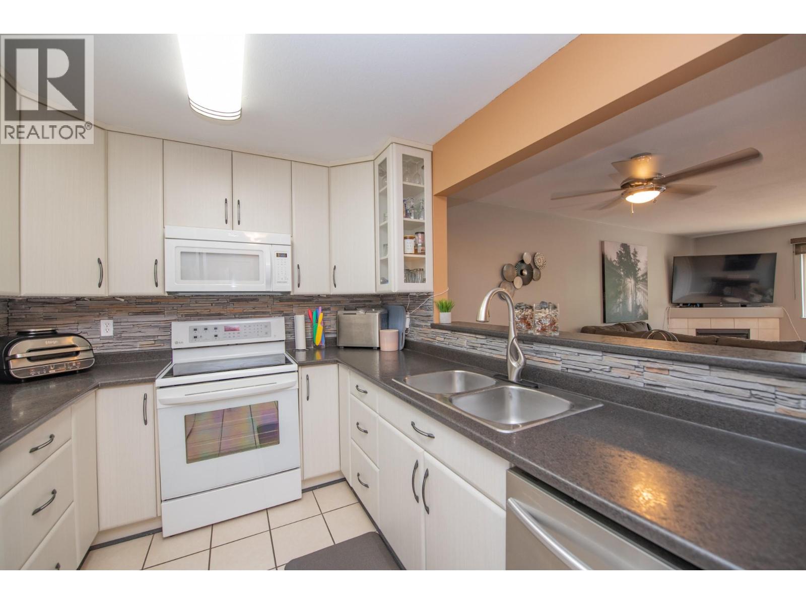 #202 1607 43 Avenue - 15