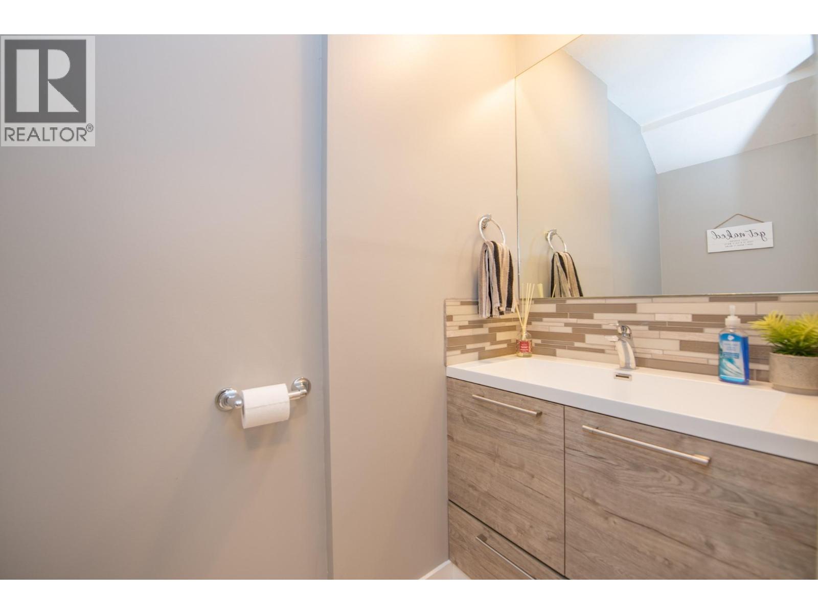 1607 43 Avenue Unit# 202, Vernon