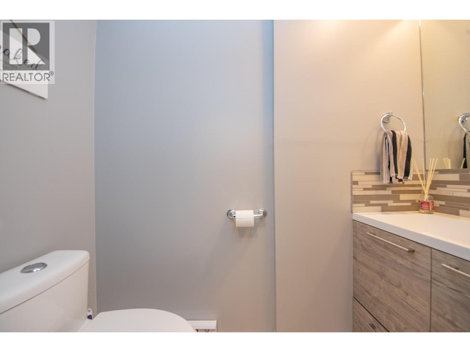 1607 43 Avenue Unit# 202, Vernon