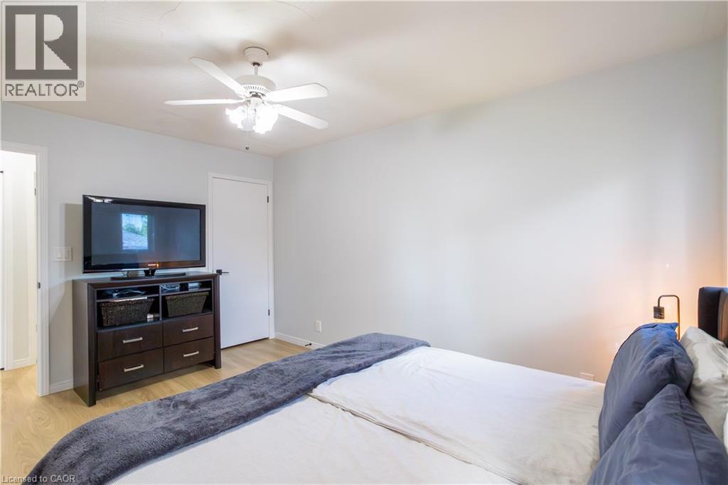 536 ST ANDREW Street - 11
