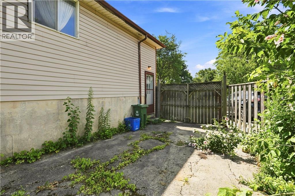 15 DUNCAIRN Court - Image 45