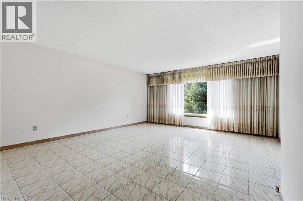 15 DUNCAIRN Court - 7