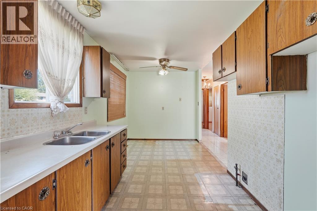 15 DUNCAIRN Court - 9