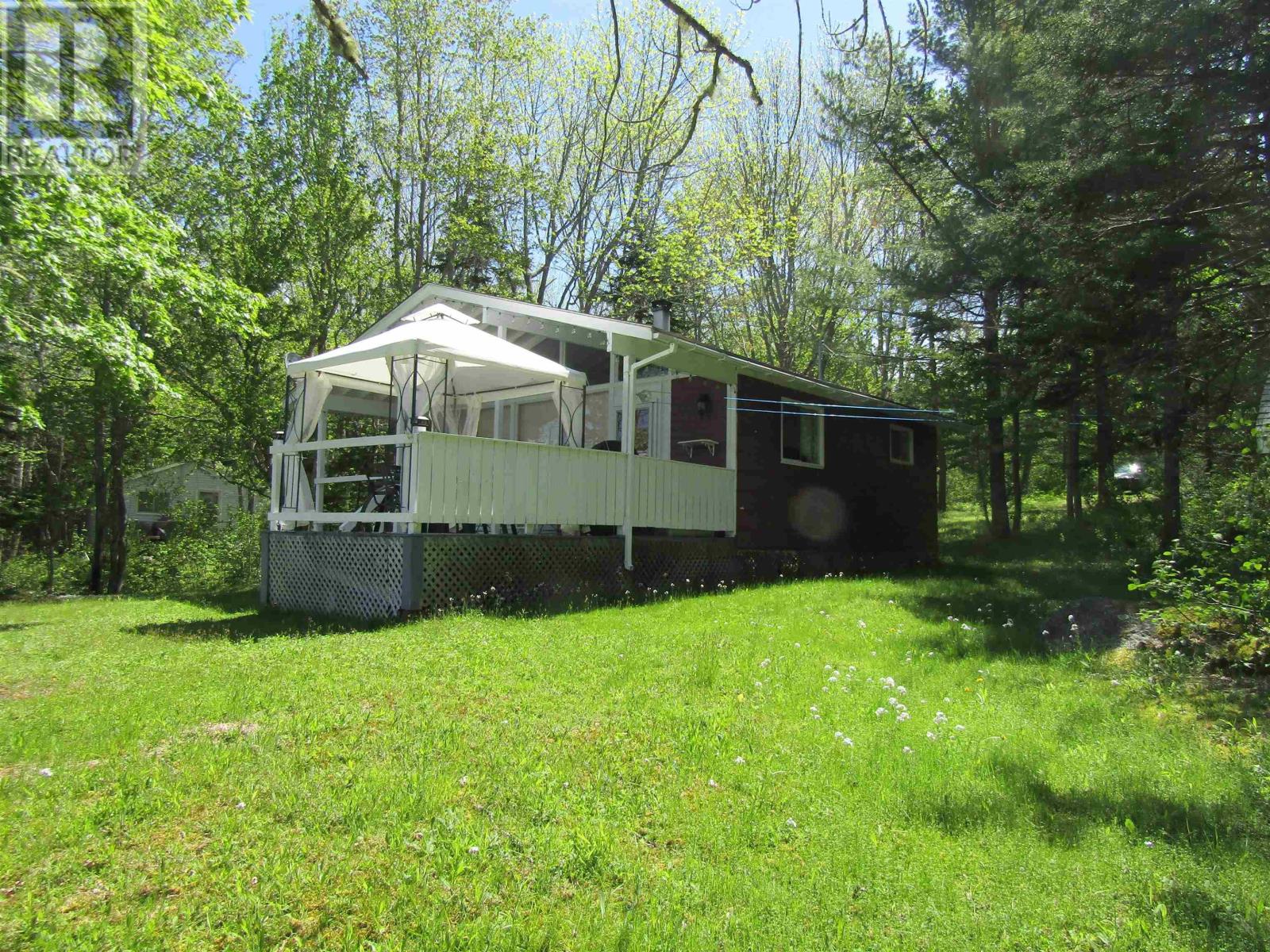 70 Sefferns Lake Drive - 14