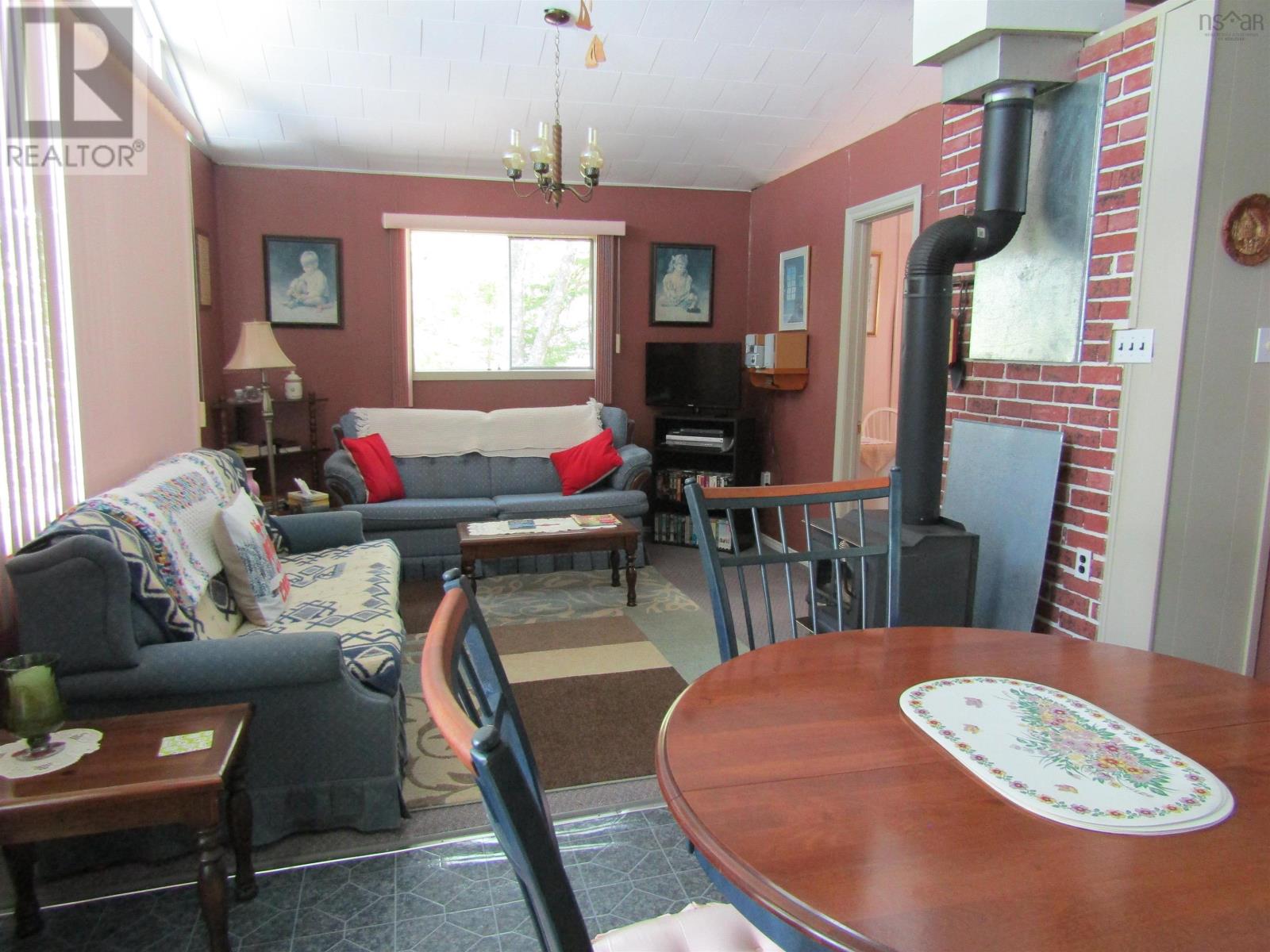 70 Sefferns Lake Drive - 20