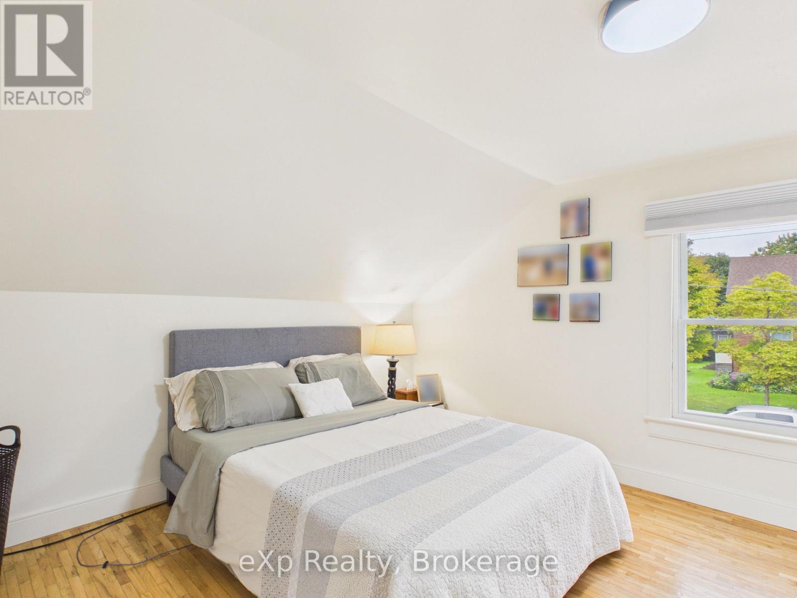 109 COLBORNE STREET S - Image 23