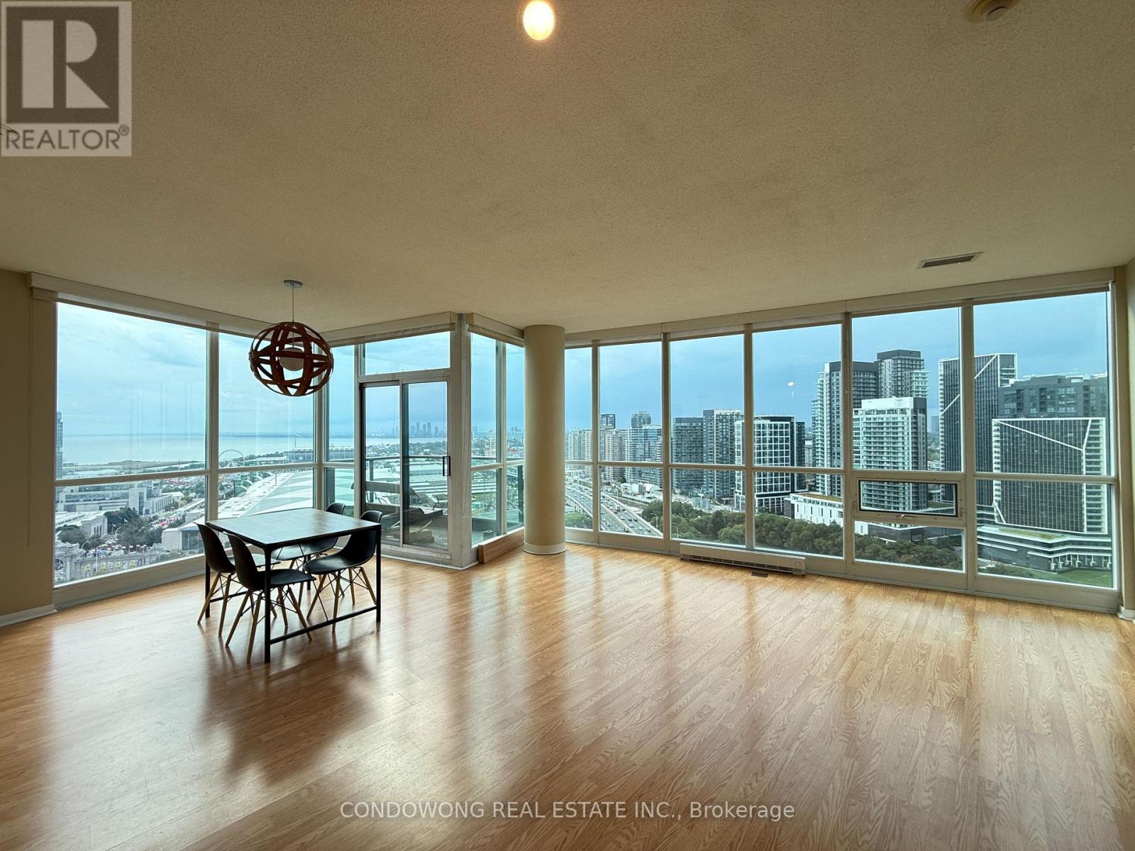 Photo of 231 Fort York Boulevard