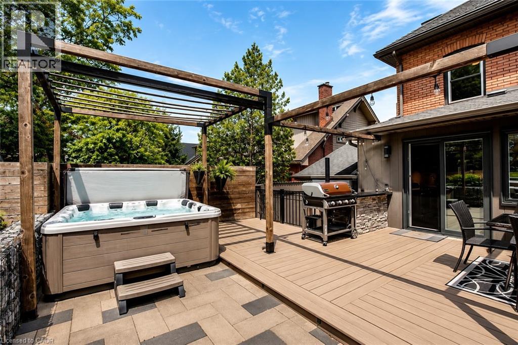 99 HILLCREST Avenue - 42