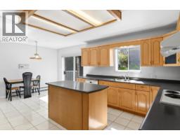 7505 Manzanita Place, Burnaby, BC V3N4X1 Photo 9