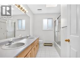 7505 Manzanita Place, Burnaby, BC V3N4X1 Photo 19