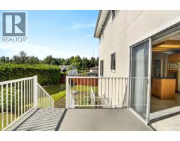 7505 Manzanita Place, Burnaby, BC V3N4X1 Photo 12