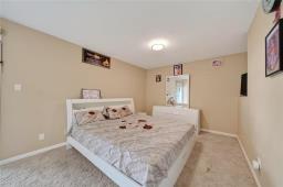 63 Jonathan Crescent, Winnipeg, MB R2R1Z3 Photo 12