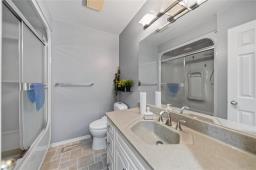 63 Jonathan Crescent, Winnipeg, MB R2R1Z3 Photo 9