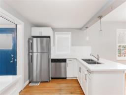 427 Riverton Avenue, Winnipeg, MB R2L0N6 Photo 12