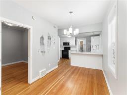 427 Riverton Avenue, Winnipeg, MB R2L0N6 Photo 9