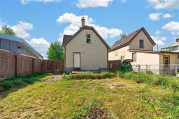 99 Berlin Street, Winnipeg, MB R2L1J1 Photo 42