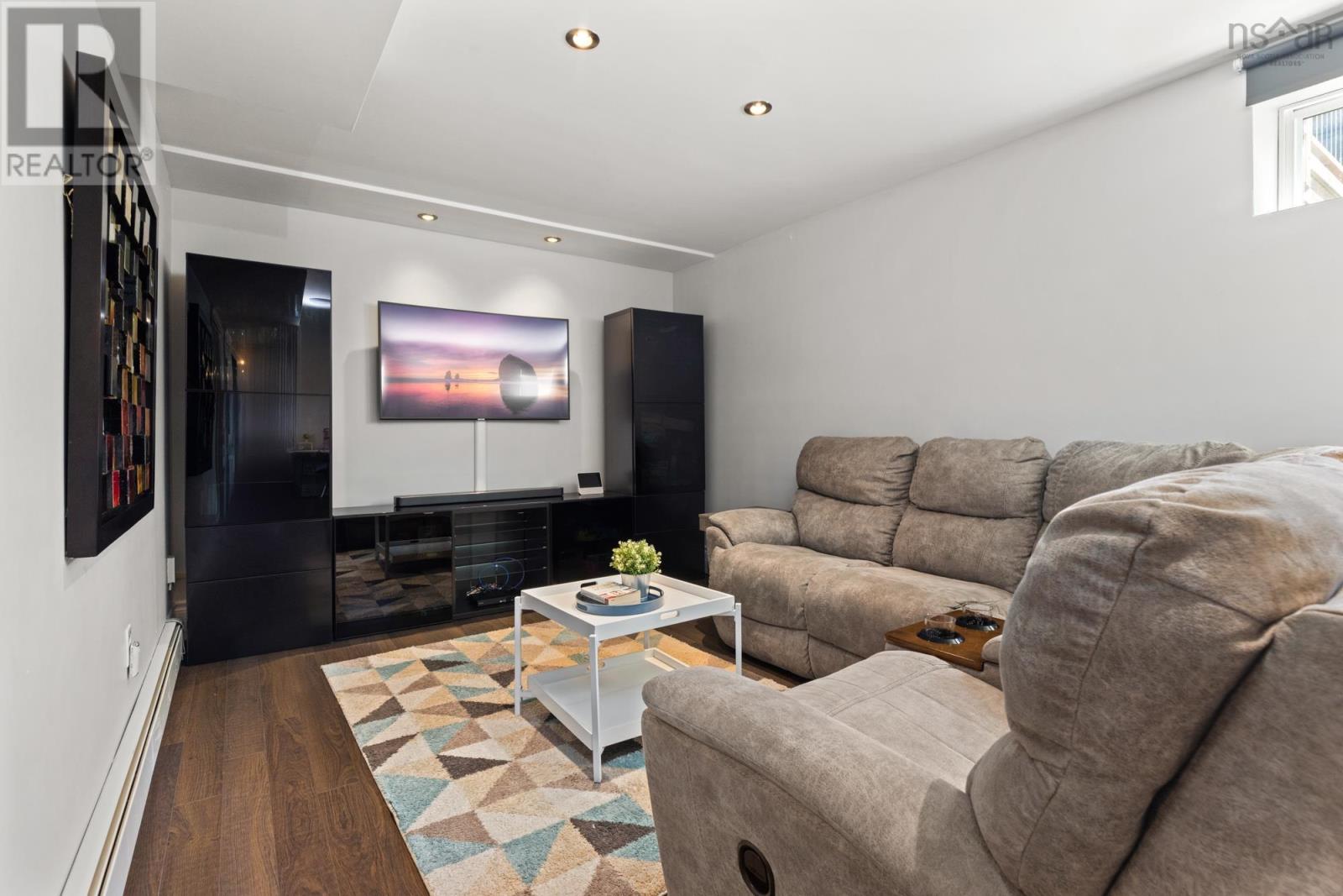 Property 36 of 47 of 785 Basinview Drive