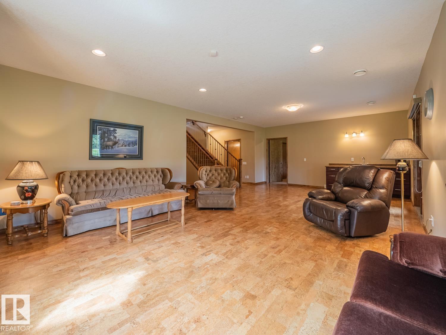 #6 53009 RGE ROAD 20 - 33