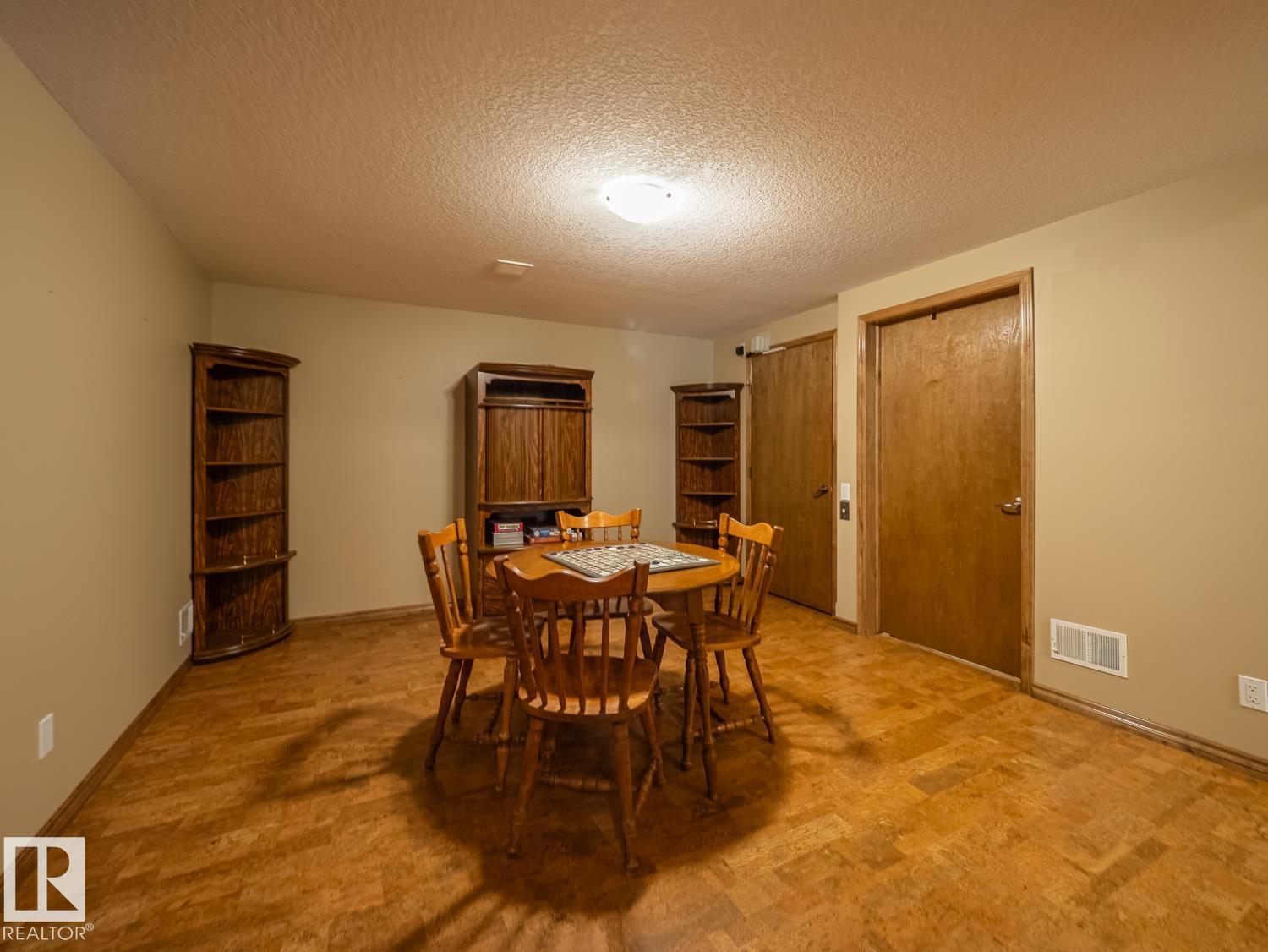 #6 53009 RGE ROAD 20 - 40