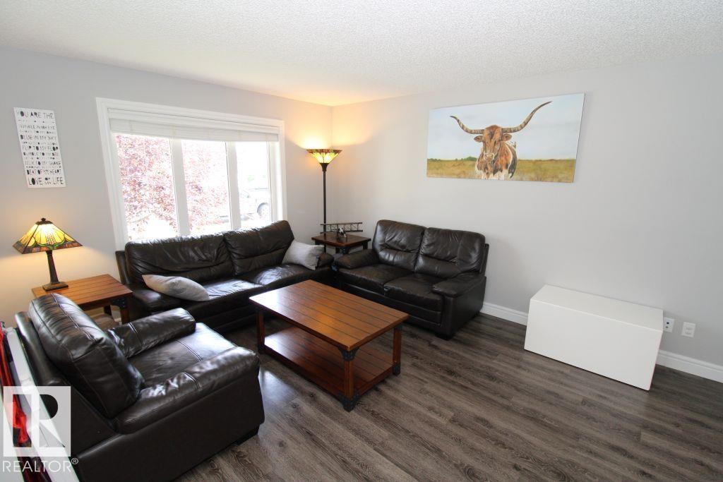 31 Harvest Ridge Dr photo 4 — MLS® E4505427