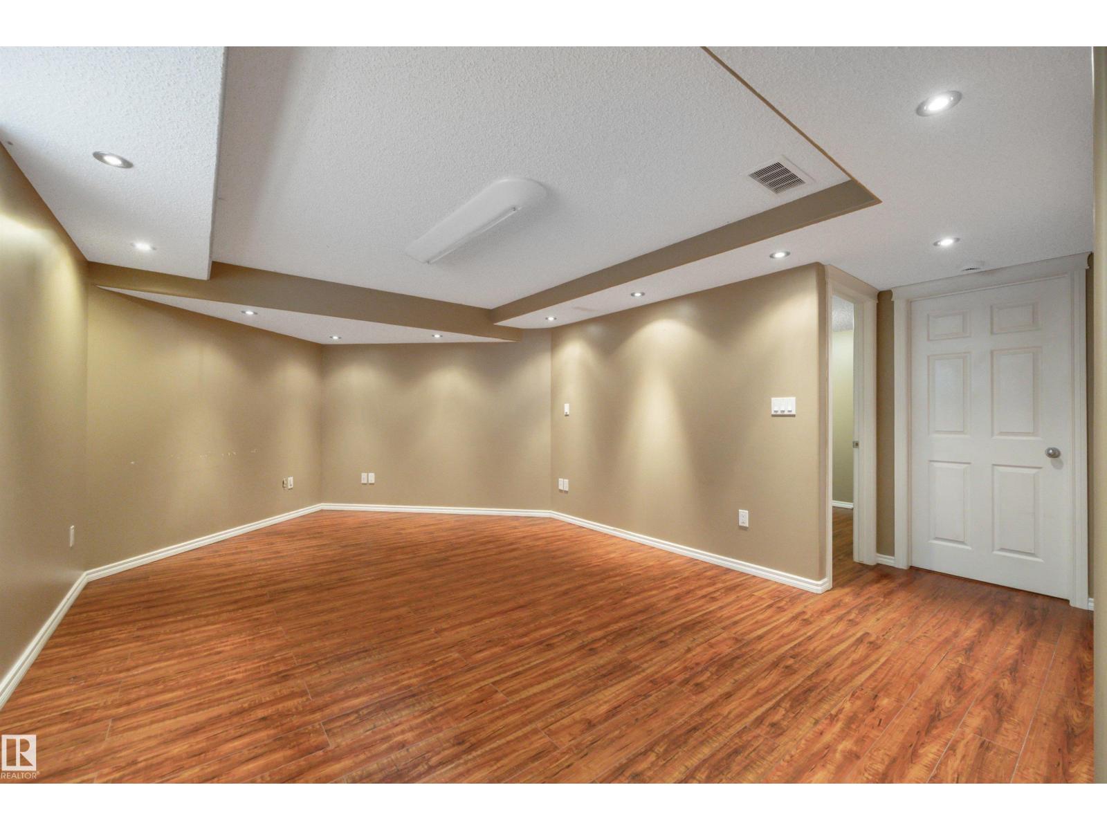 3080 SPENCE WD SW - Image 28
