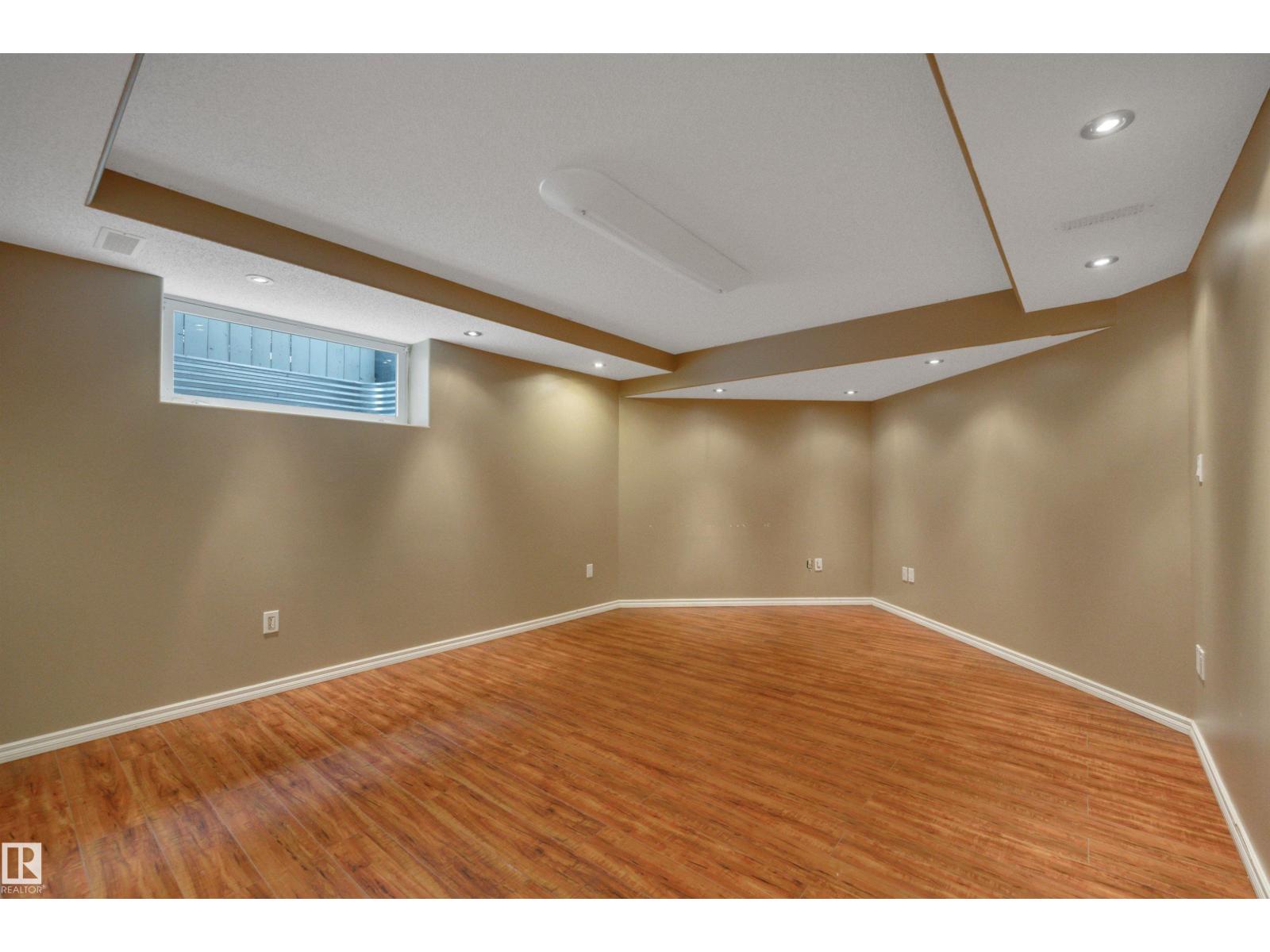 3080 SPENCE WD SW - Image 30