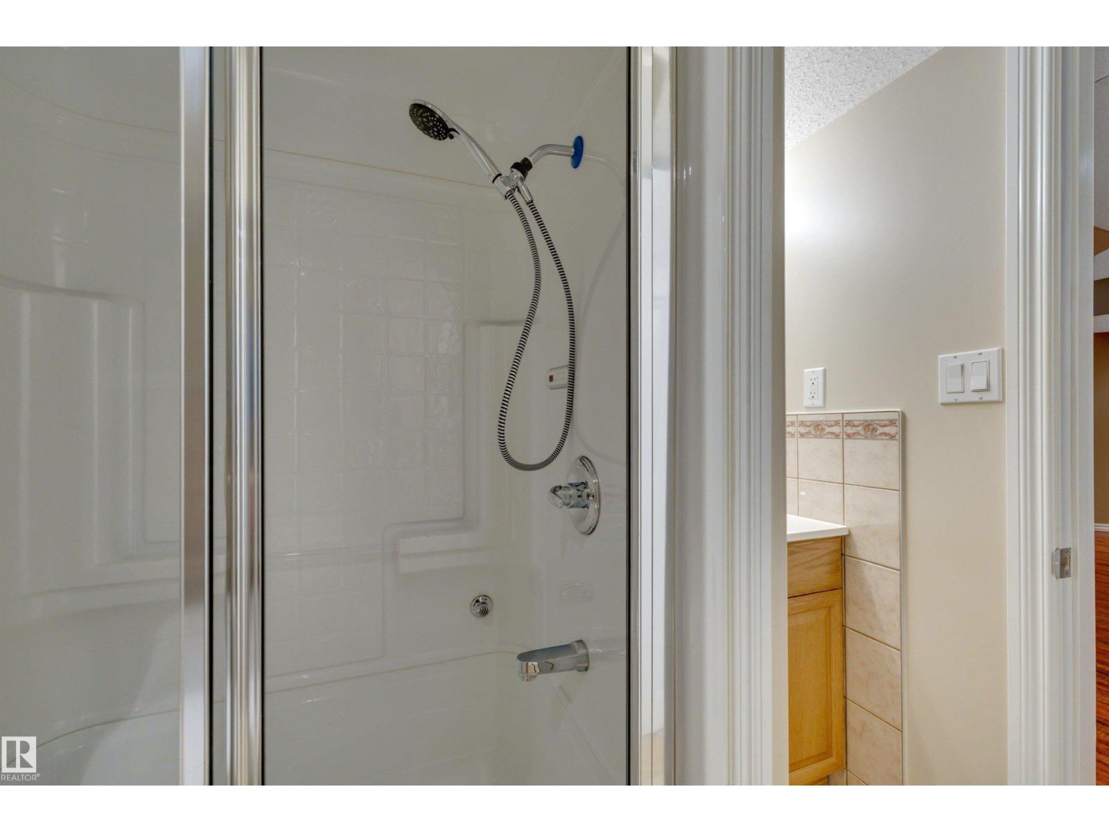 3080 SPENCE WD SW - Image 34