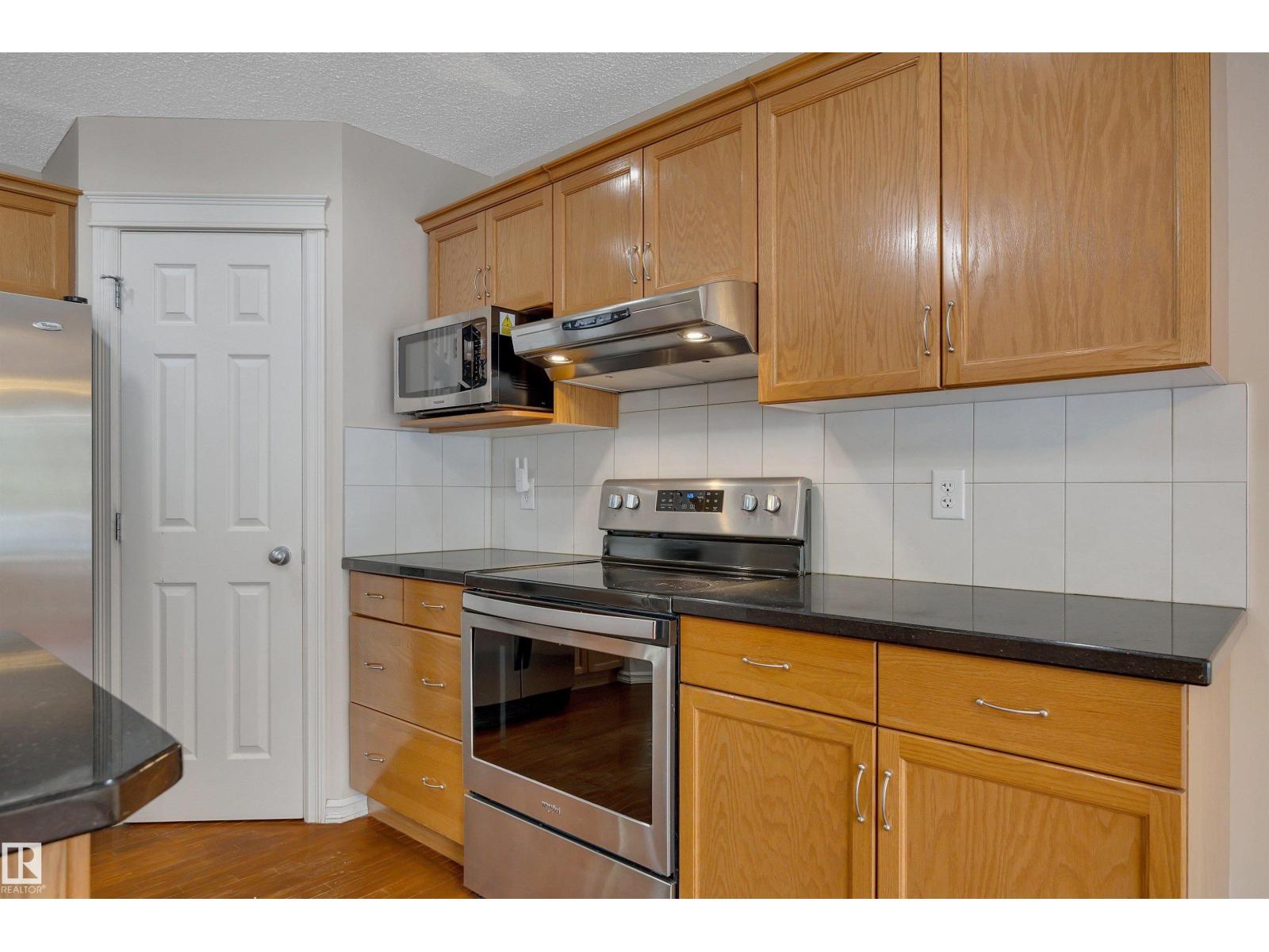 3080 SPENCE WD SW - Image 9