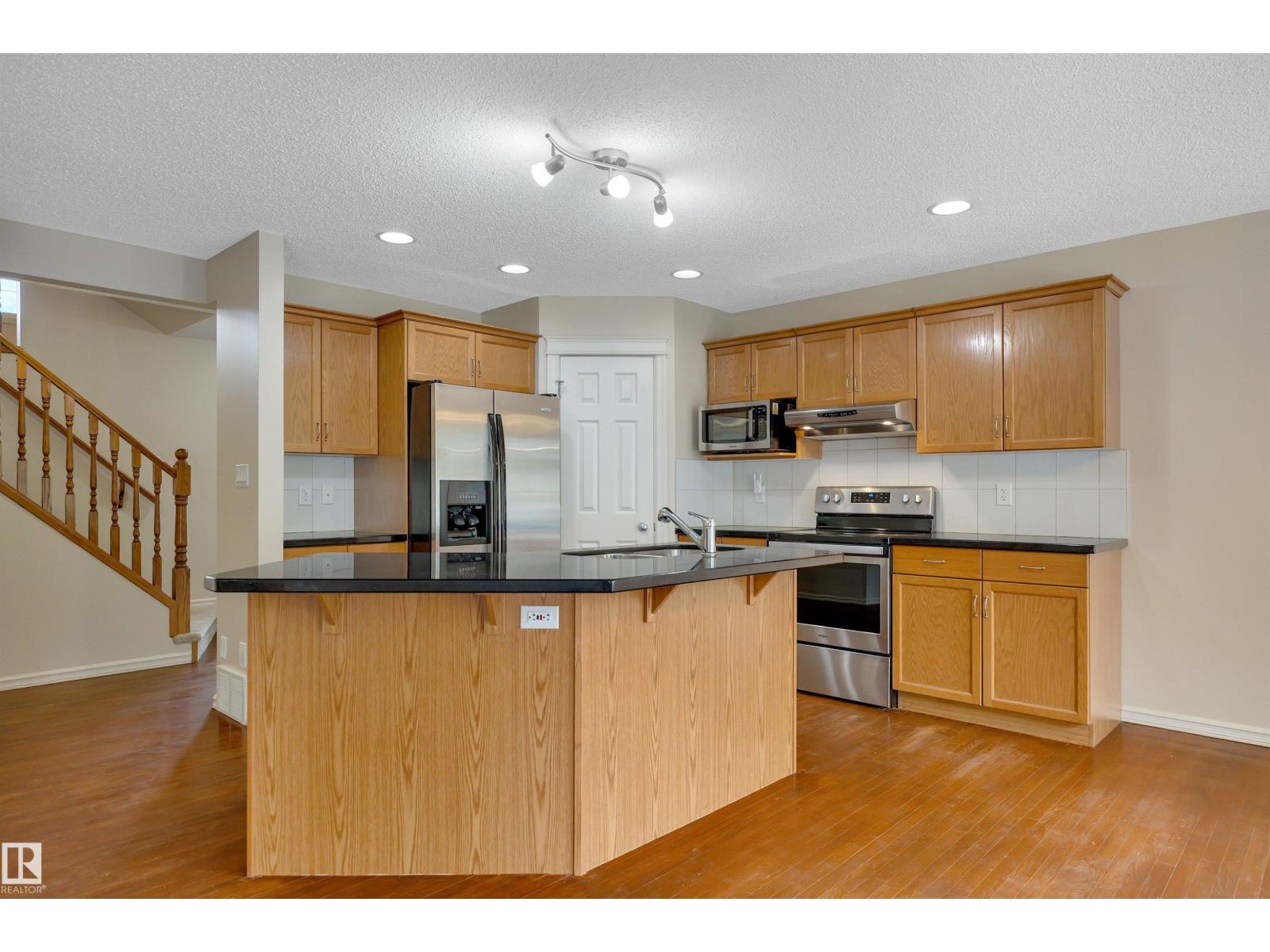 3080 SPENCE WD SW - 8