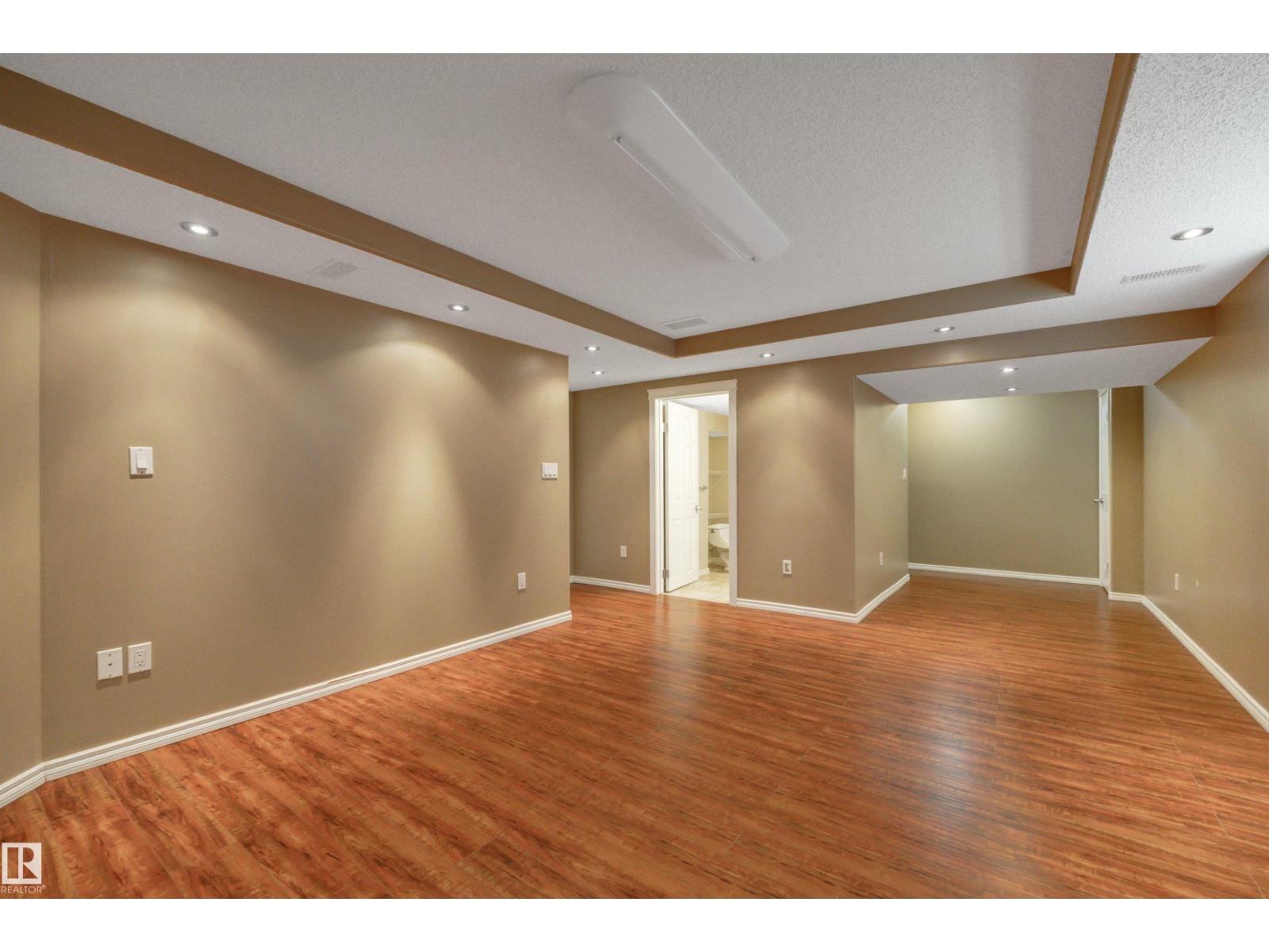 3080 SPENCE WD SW - Image 29